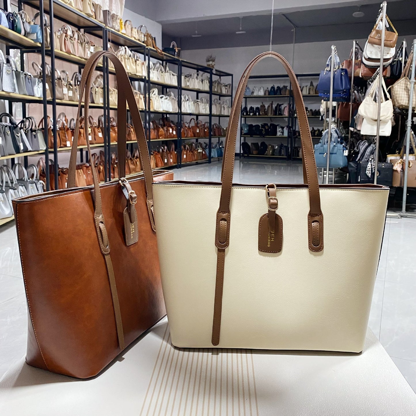 Leather Pattern Shoulder Messenger Bag – Versatile Women’s Handbag & Tote