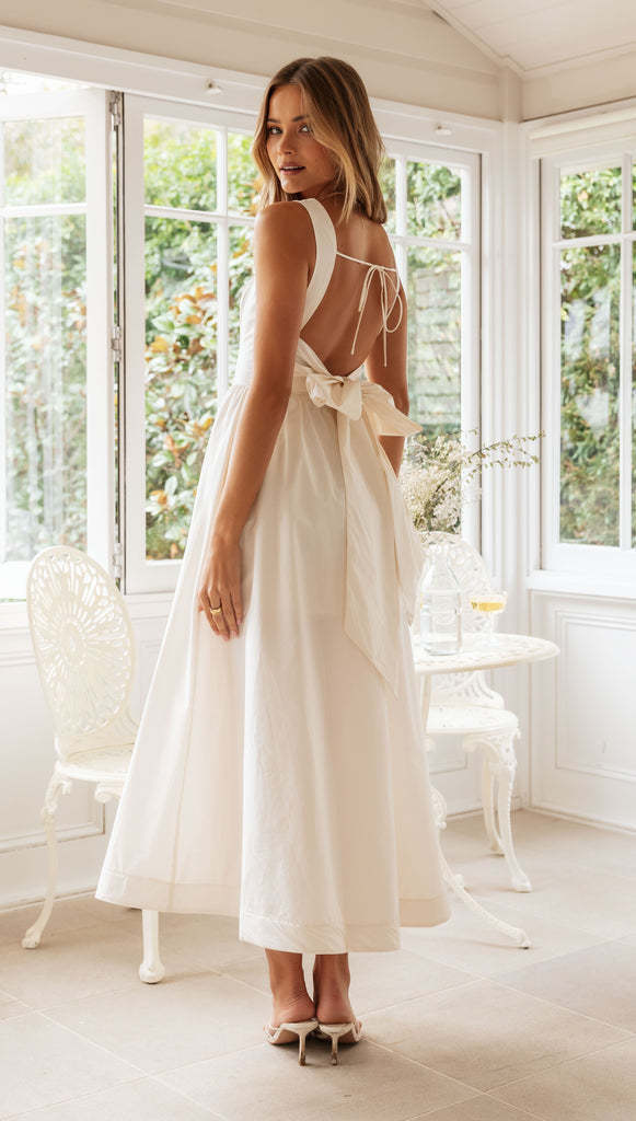 Women’s Sleeveless Sling Backless Dress – Elegant Lace-up Long Maxi Gown